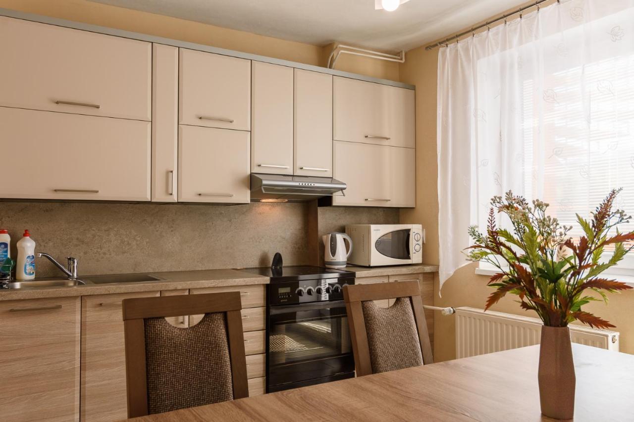 Apartman Elegant 2 Bešeňová Екстериор снимка