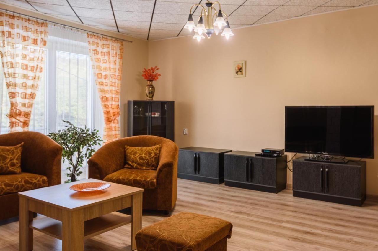 Apartman Elegant 2 Bešeňová Екстериор снимка