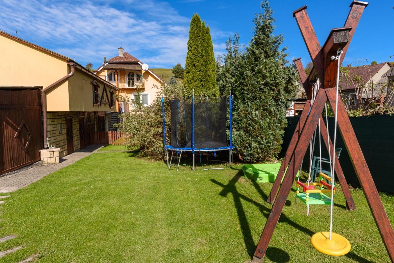 Apartman Elegant 2 Bešeňová Екстериор снимка
