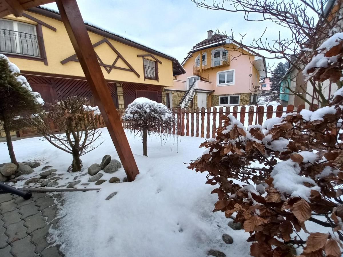 Apartman Elegant 2 Bešeňová Екстериор снимка
