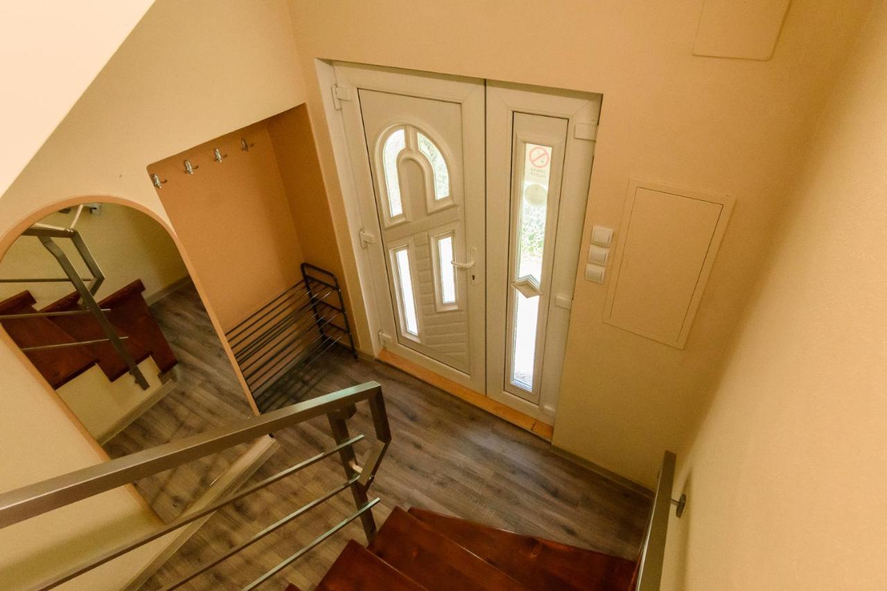 Apartman Elegant 2 Bešeňová Екстериор снимка