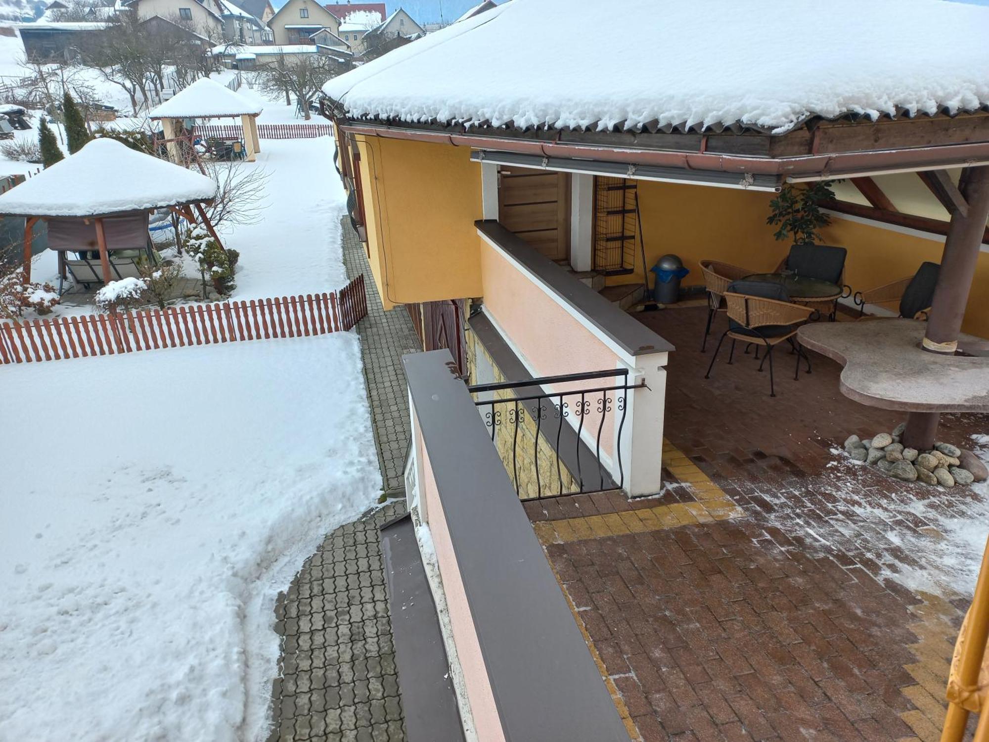 Apartman Elegant 2 Bešeňová Стая снимка
